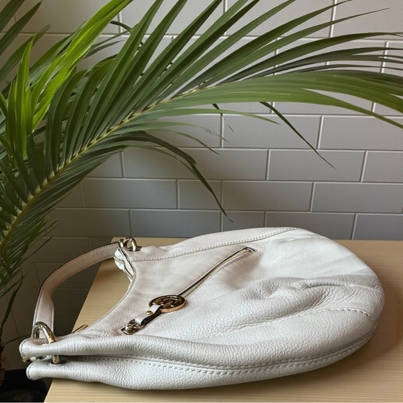 MICHAEL Michael Kors Cream White Pebbled Leather Shoulder Bag - Picture 4 of 16